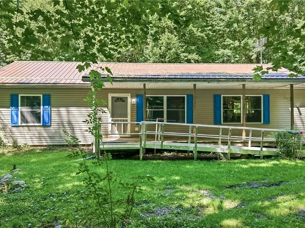 4547 Pitts Rd, Adamsville, PA 16110