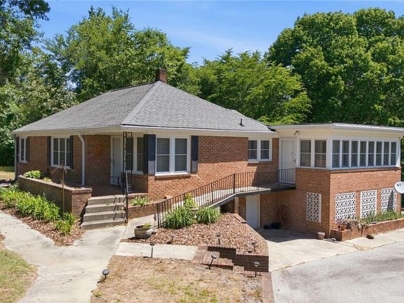 4th image of 723 Haynes Rd
