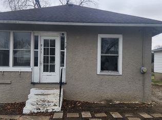 911 W Main St, Hoopeston, IL 60942