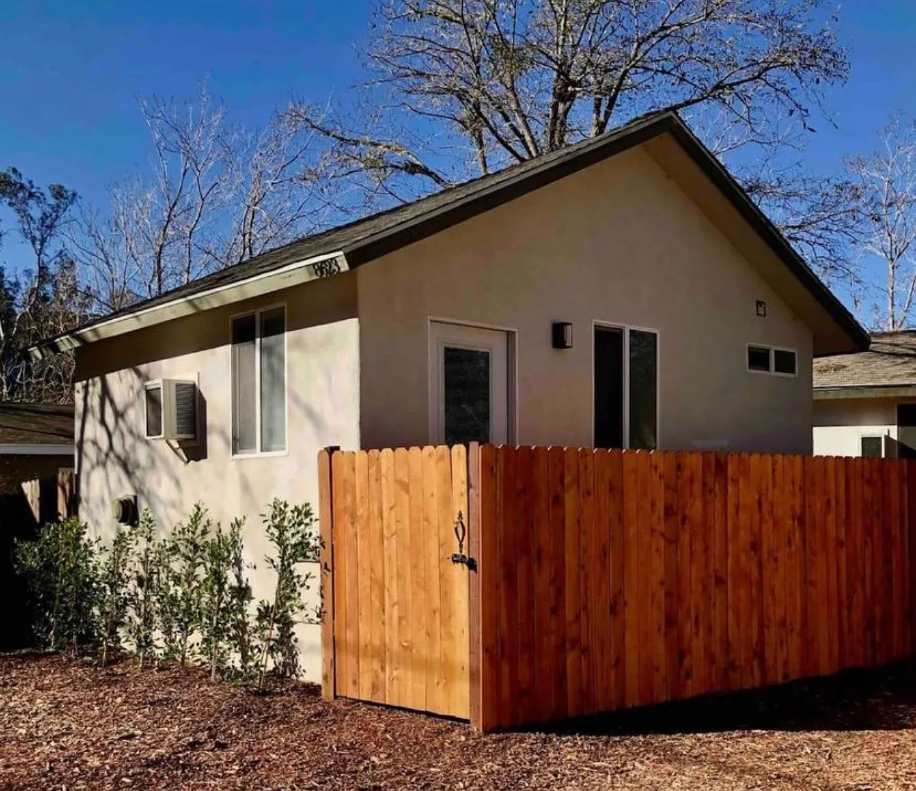 8623 Nye Rd — Photo 2