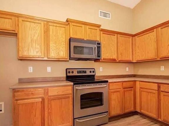 4th image of 15345 W Hope Dr