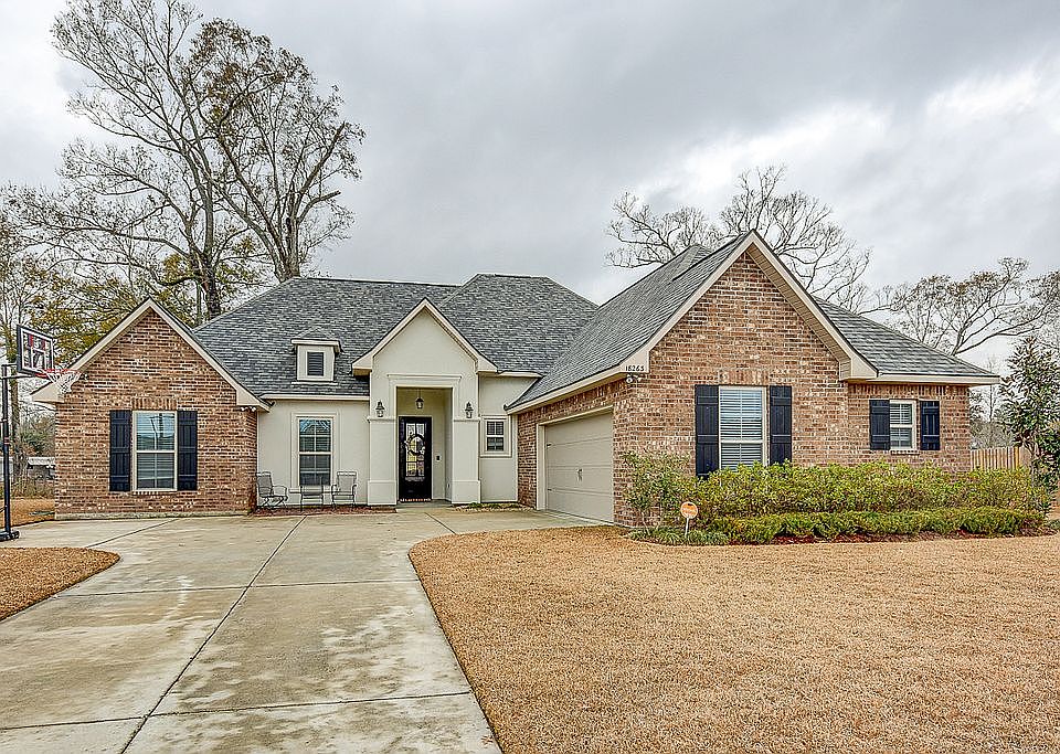 1st image of 18263 Old Trail Dr