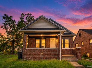12395 Cherrylawn St, Detroit, MI 48204