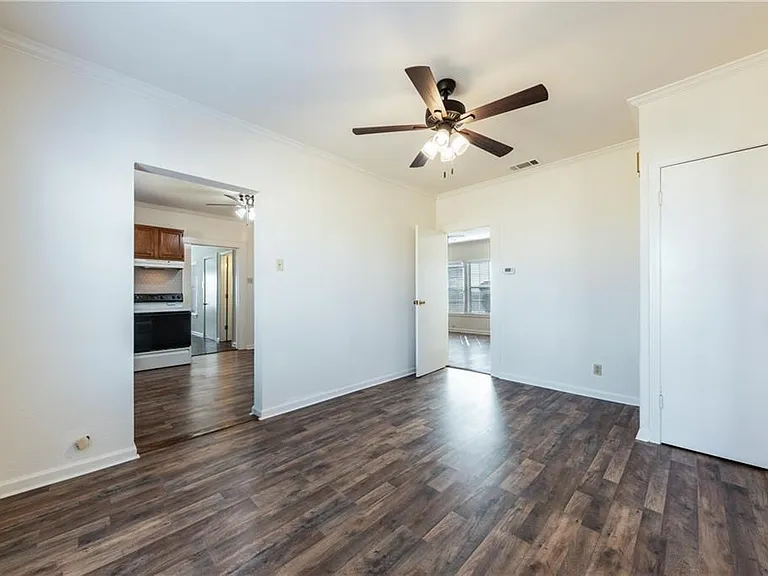 13817 Abrahamson Ct — Photo 7