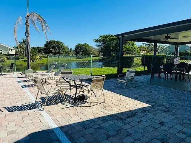 1510 SE Dewberry Ct — Photo 31