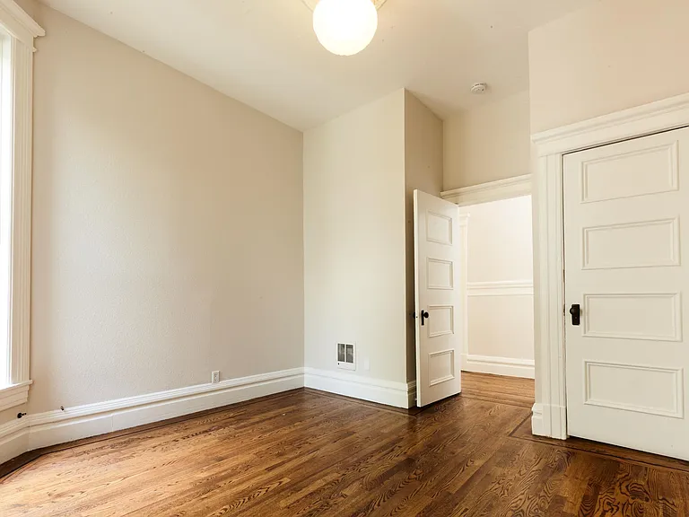 406 Cole St — Photo 18