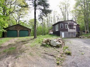 630 Springfield Rd, Wilmington, NY 12997