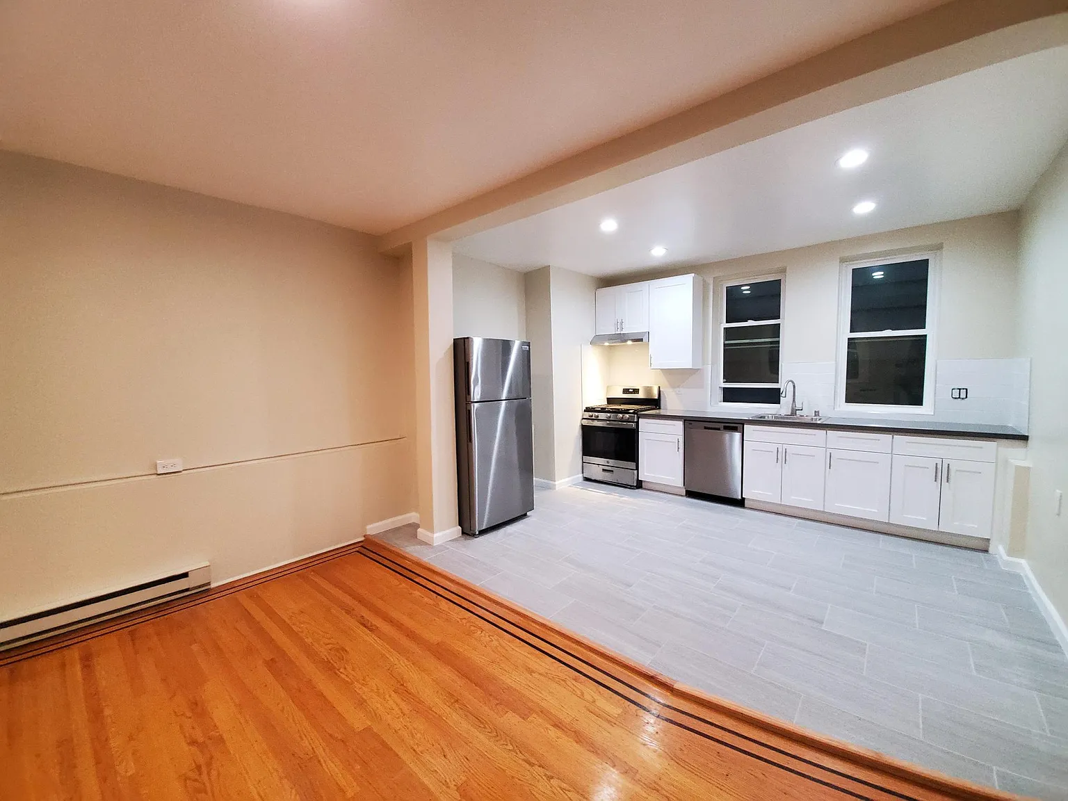 1404 Lyon St photo 1