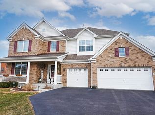 1013 Alberta Rd, Elgin, IL 60124