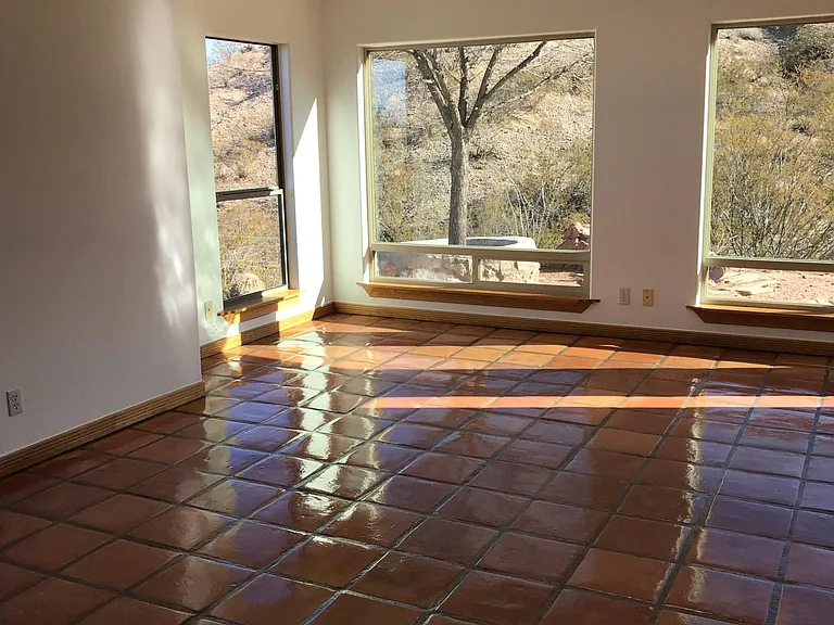 2045 Cresta Ct — Photo 16