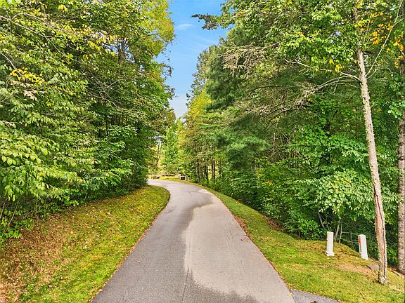 5th image of 56 Springhead Trail