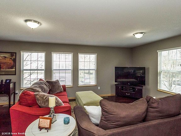 2nd image of 5504 Jordan Ct