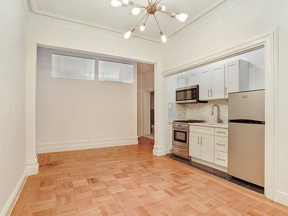 2nd image of 284 5th Ave #8F
