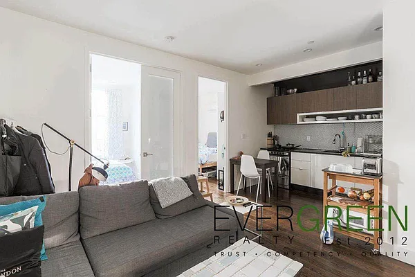 Rented by ERNY LLC | media 42