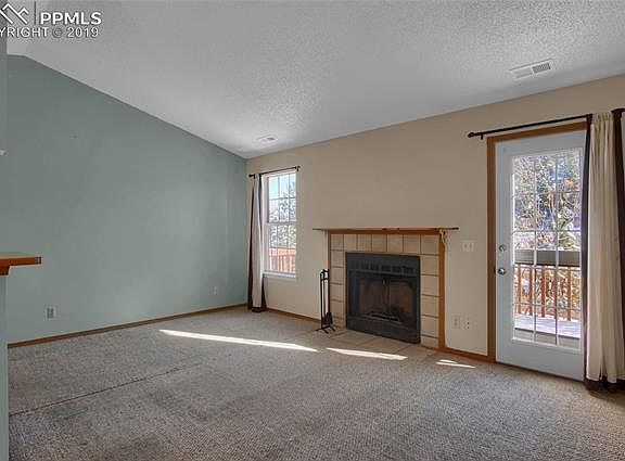 4th image of 2131 Troy Ct
