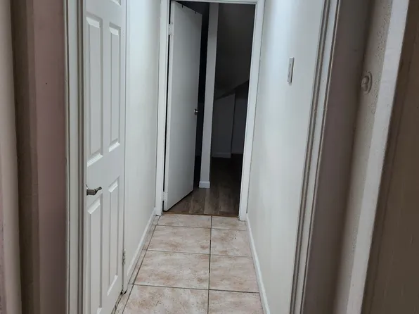 455 Gregory Avenue image 9 of 10