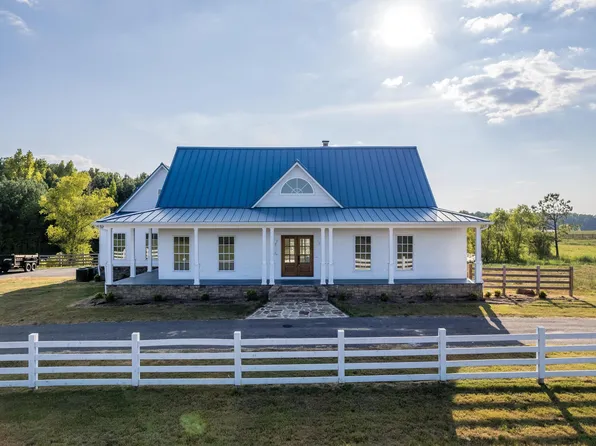 241 Bluegrass Ln, Jasper, AL 35503