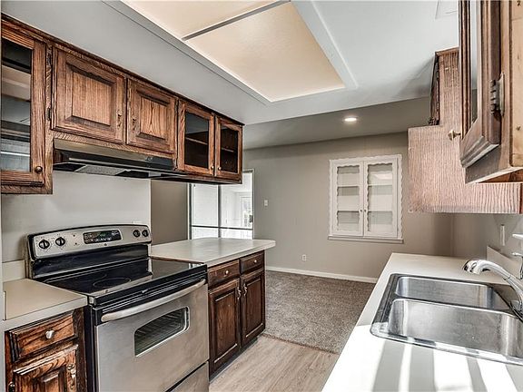 3rd image of 4522 Bucknell Dr