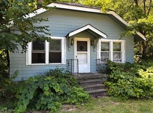 8706 Stearns Rd, Olmsted Township, OH 44138