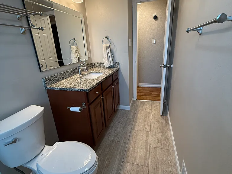 1451 S Osage St — Photo 15