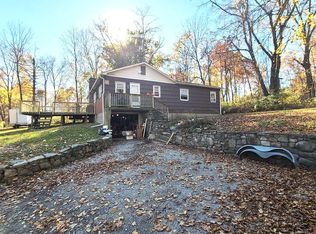 183 Brookside Farms Rd, Newburgh, NY 12550