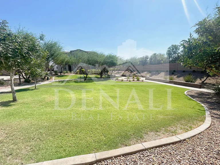 1365 W Bluejay Dr — Photo 26