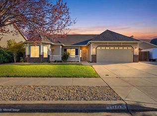 1005 Jubilee Ct, Lemoore, CA 93245