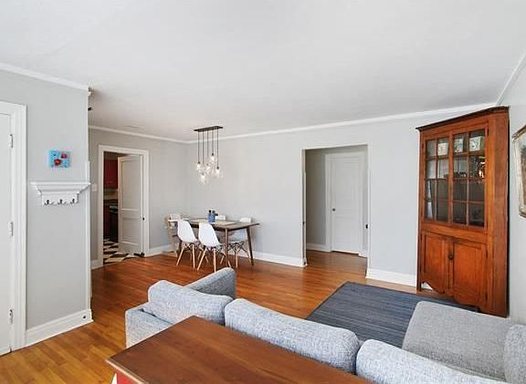 5th image of 505 Jefferson Park Ave