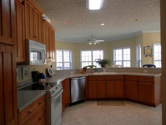 2nd image of 494 Harbour Shores Dr