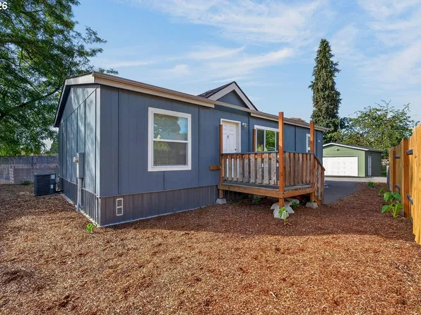 104 River Loop 1, Eugene, OR 97404