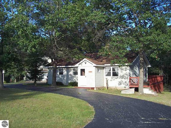 3rd image of 1840 Camino Dr
