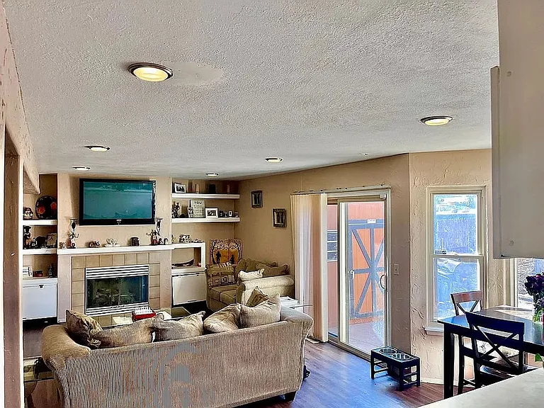 6320 Ashton Park Pl — Photo 14