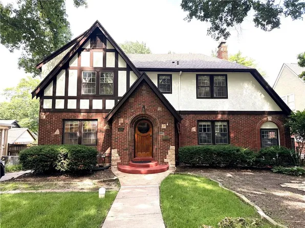 6215 McGee St, Kansas City, MO 64113