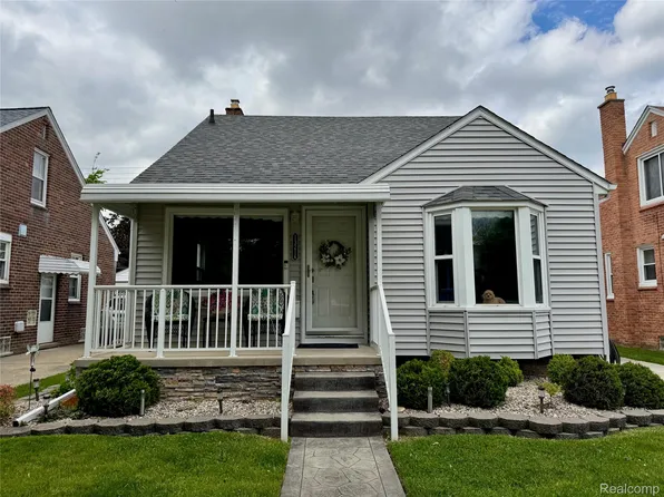 13214 Commonwealth St, Southgate, MI 48195