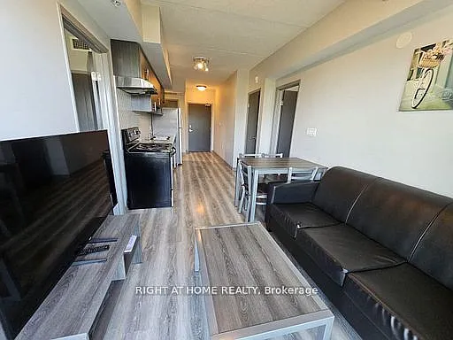 275F Larch St #608 — Photo 8