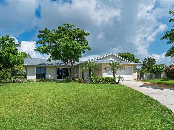2nd image of 2621 SW Edith Ct
