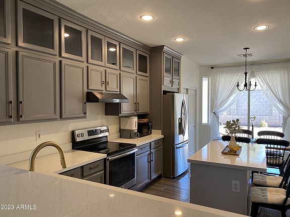 5th image of 6815 S 38TH Drive S