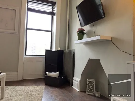 Rented by Highline Residential | media 20