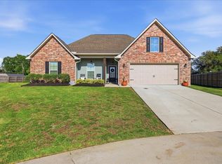 113 Hayden Ln, Bridge City, TX 77611