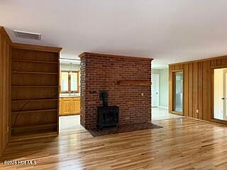 2nd image of 1649 Midland Rd