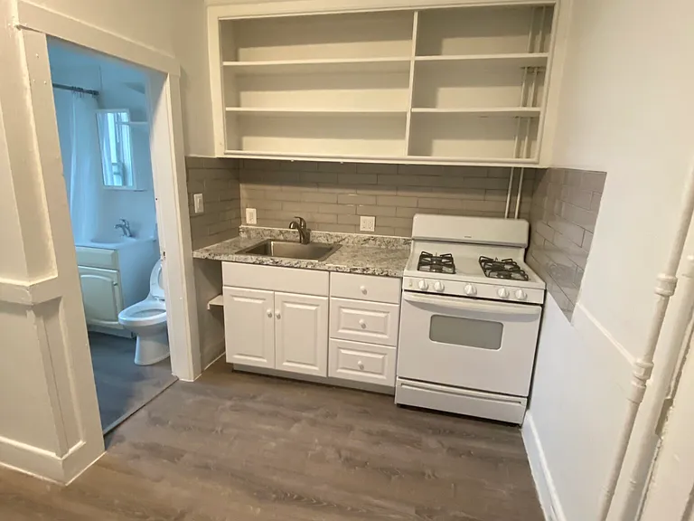 150 5th St #1_ — Photo 2