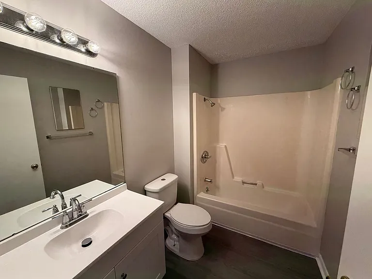 116 W Church St — Photo 8