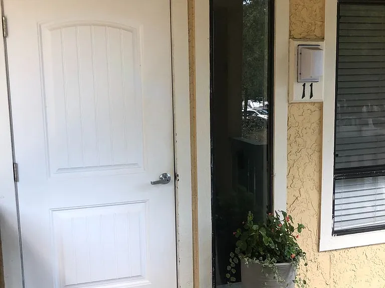 300 Yacht Club Dr #11-A — Photo 2