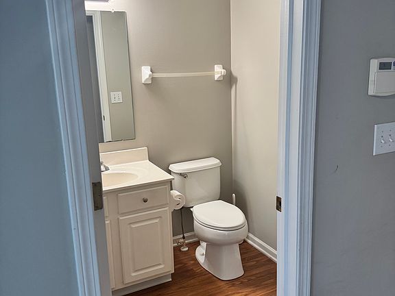 3rd image of 4527 Flower Garden Dr