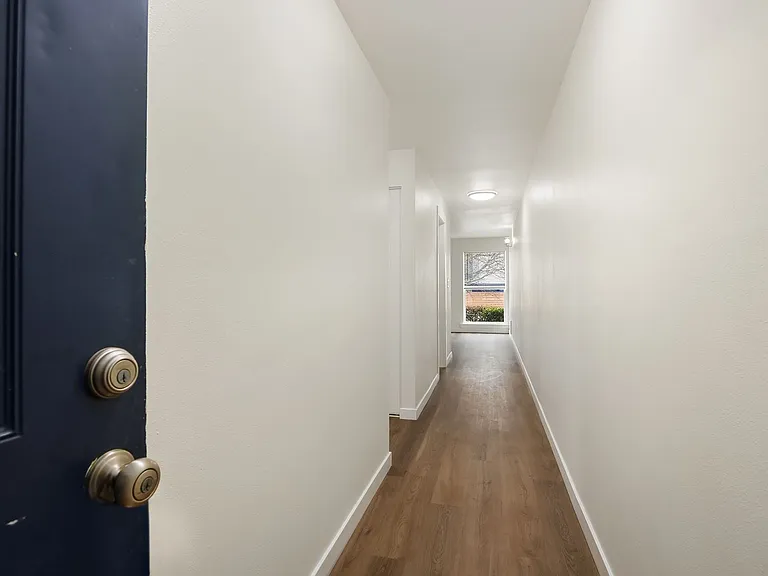 8801 9th Ave SW — Photo 3
