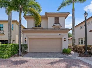 558 Tomahawk Ct, Palm Beach Gardens, FL 33410