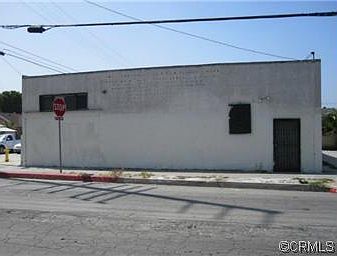4th image of 10405 S Grevillea Ave