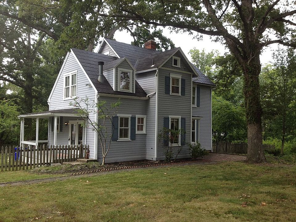 2nd image of 8625 Oakmont St