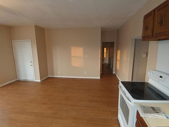4th image of 154 South St APT 5