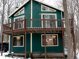 2165 Titania Rd, Tobyhanna, PA